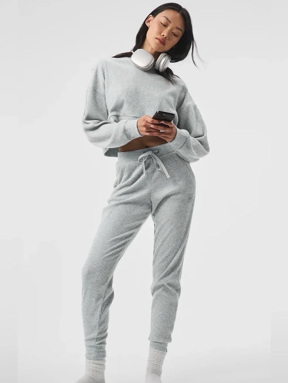 Alo Yoga Women’s Muse Ribbed Knit Jogger Sweatpants Set size M